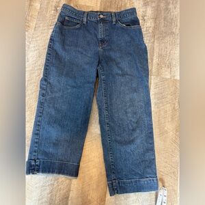 Eddie Bauer (no size tag) blue jean capris length- see measurements for fit~